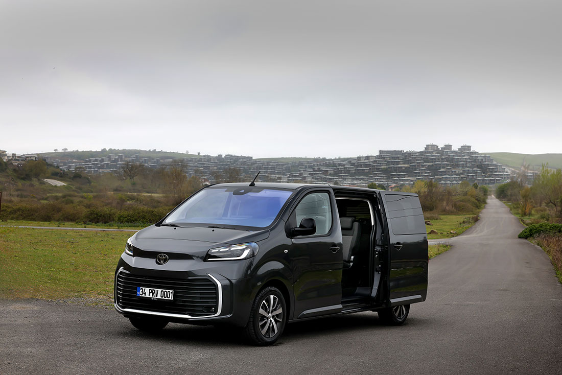 toyota-proace-verso-5.jpg
