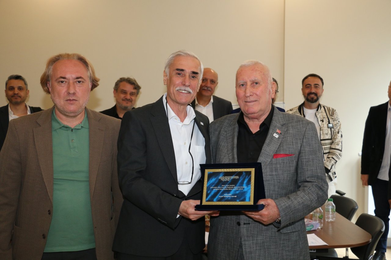 treder-plaket.jpg