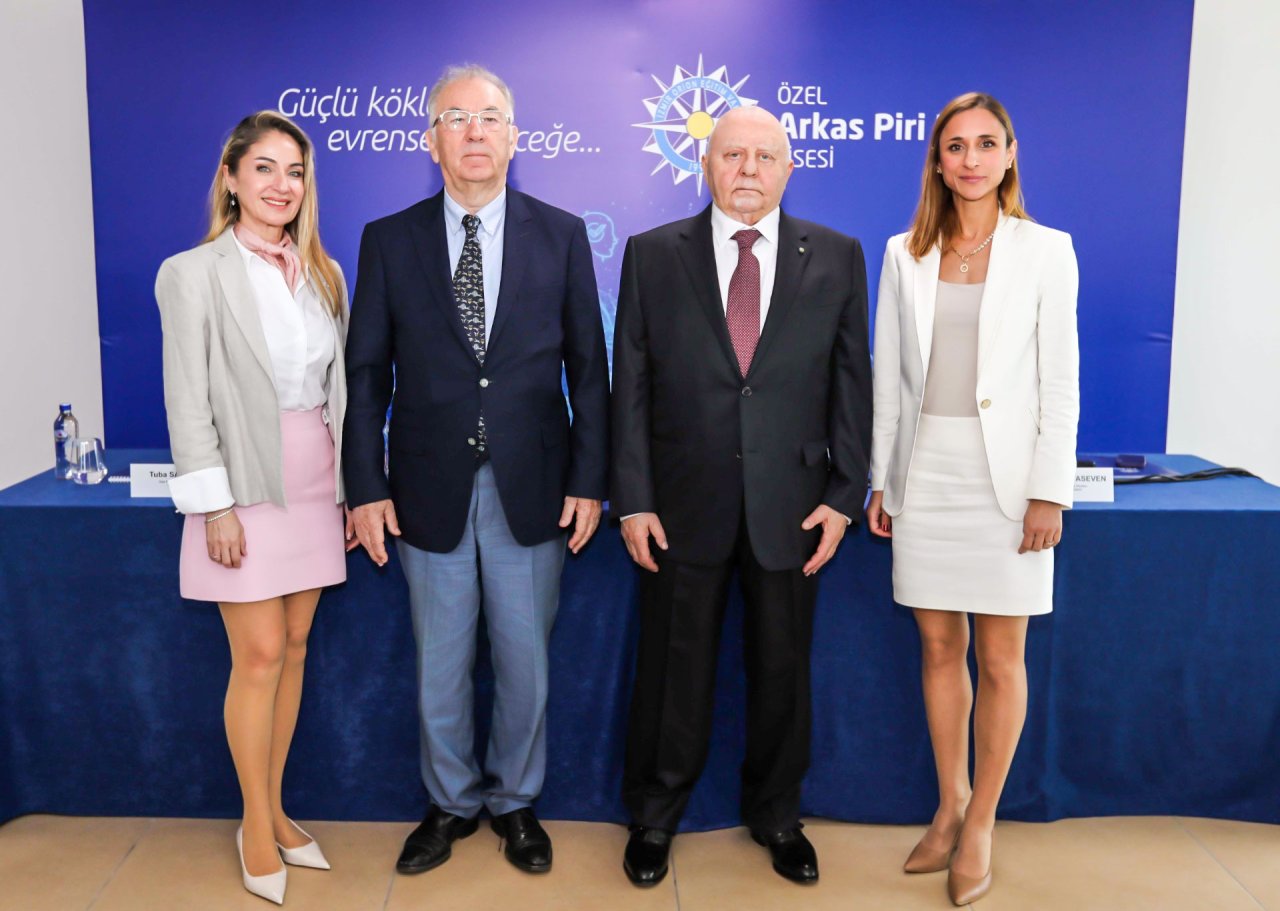 tuba-sarac-hasan-denizkurdu-lucien-arkas-sabrina-ataseven.jpg