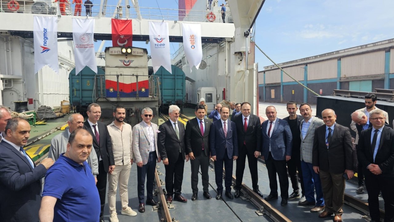 tren-ferry-ilk-sefer2.jpg