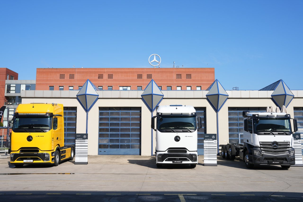 mercedes-benz-turk-kamyon-urun-portfoyundeki-yeniliklerle-guc-verimlilik-guvenlik-ve-elektrifikasyonda-yeni-bir-donem-baslatiyor-4-001.jpeg