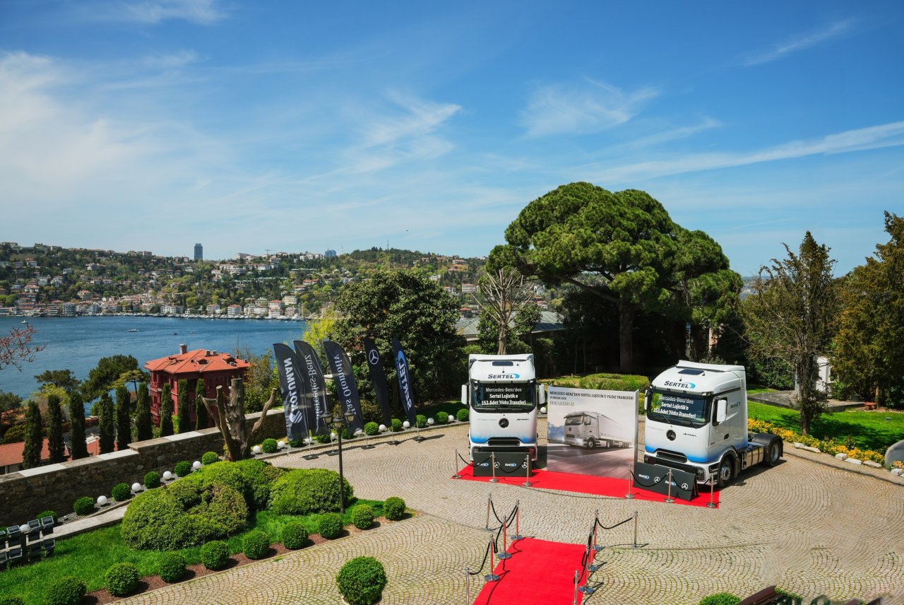 sertel-grup-lojistik-arac-filosunu-153-adet-mercedes-benz-actros-ve-atego-ile-genisletti-1.jpeg