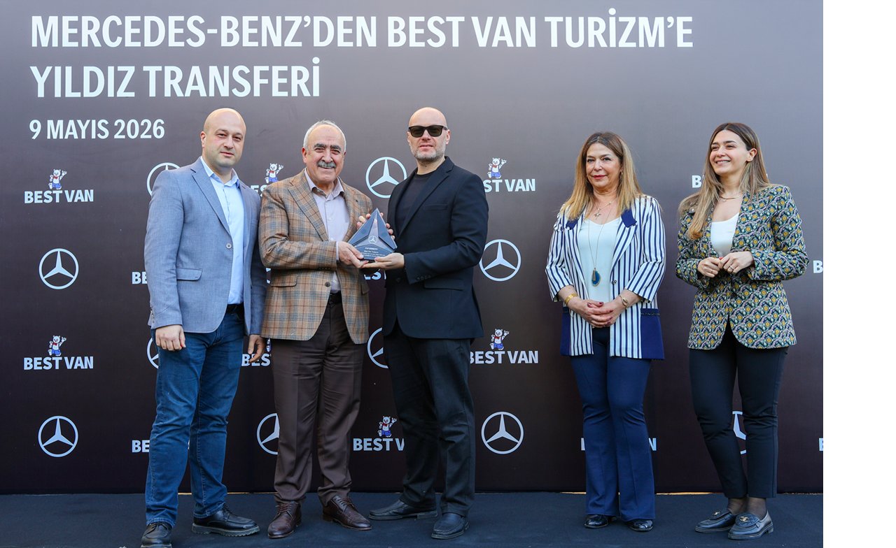 best-van-23-adet-mercedes-benz-otobusunu-teslim-aldi-4.png