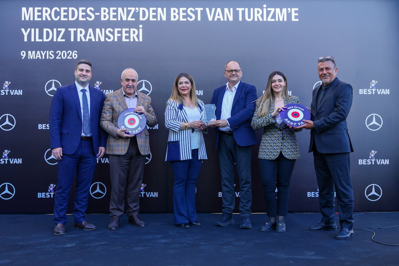 best-van-23-adet-mercedes-benz-otobusunu-teslim-aldi-7.png