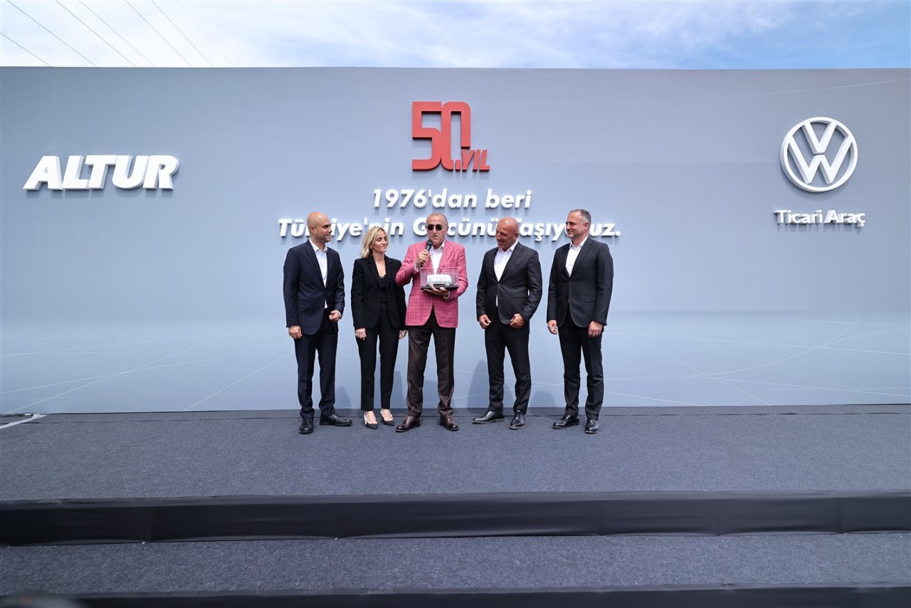 volkswagen-ticari-arac-altur-50-yil-1-5.jpg
