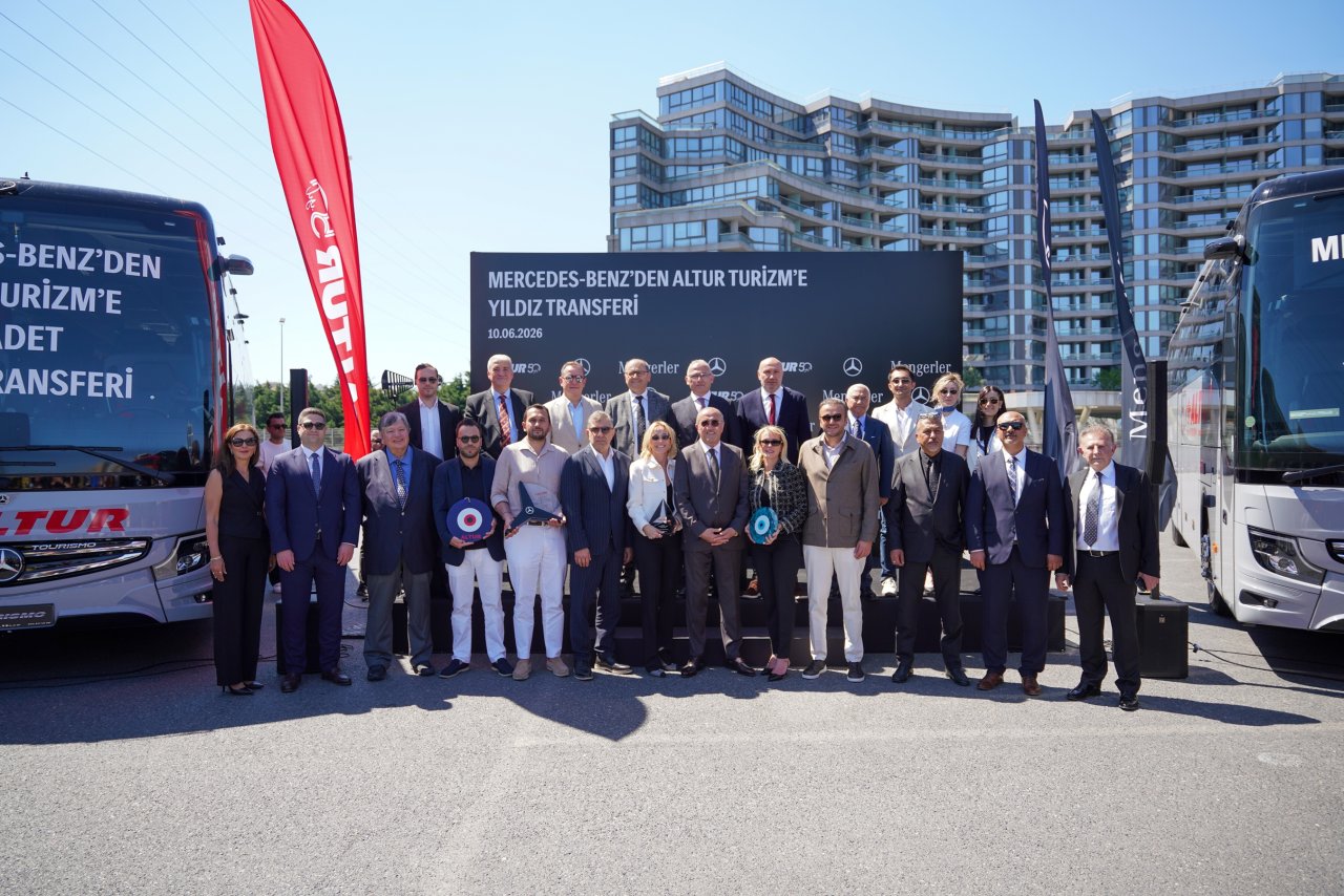 altur-turizm-filosunu-20-adet-mercedes-benz-tourismo-15-ile-guclendirdi-5.jpg