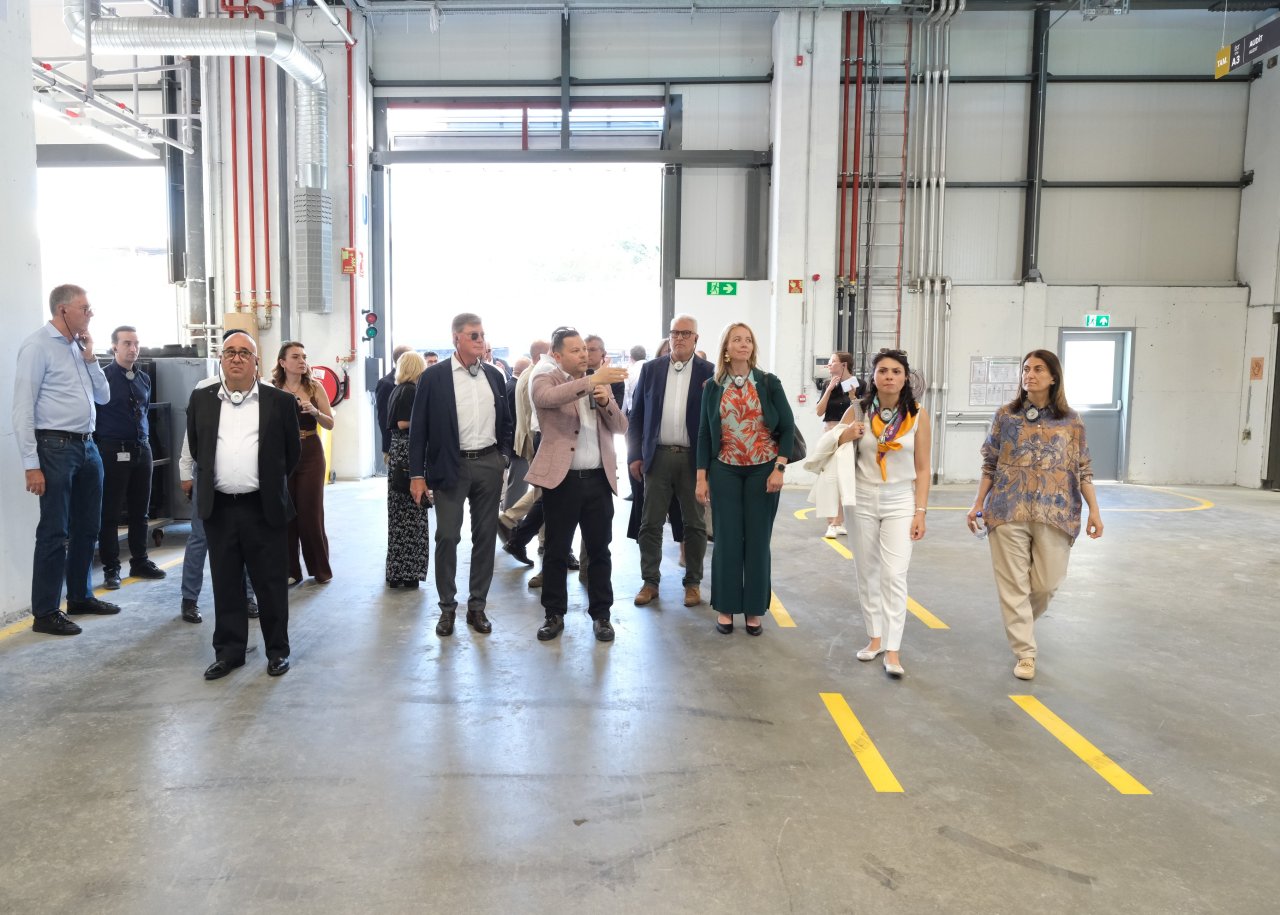 mercedes-benz-turkten-gelecege-yatirim-8.jpg