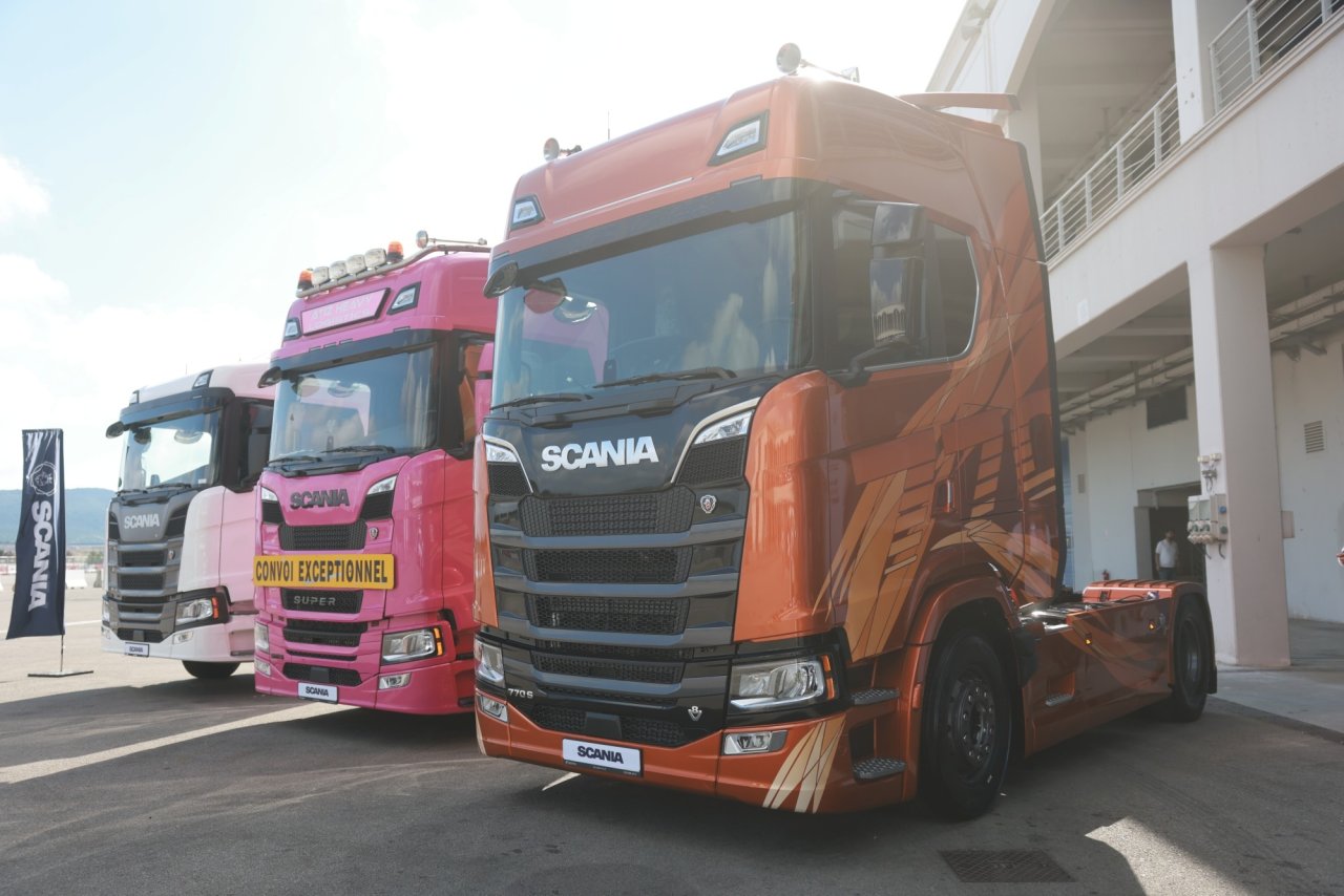scania-ve-volkswagen-ticari-arac-test-surus-etkinliginde-bir-araya-geldi-2.jpg
