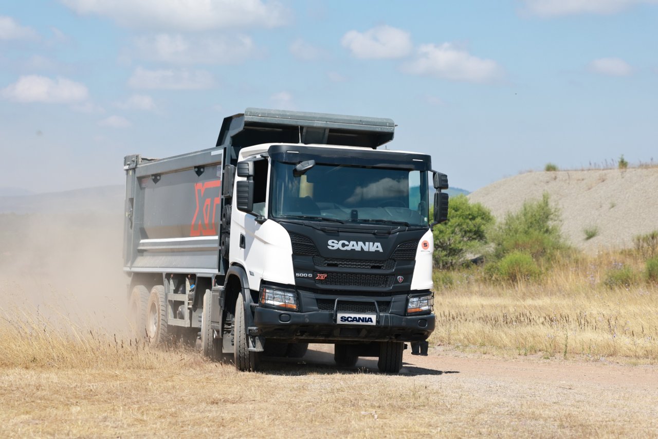 scania-ve-volkswagen-ticari-arac-test-surus-etkinliginde-bir-araya-geldi-6.jpg