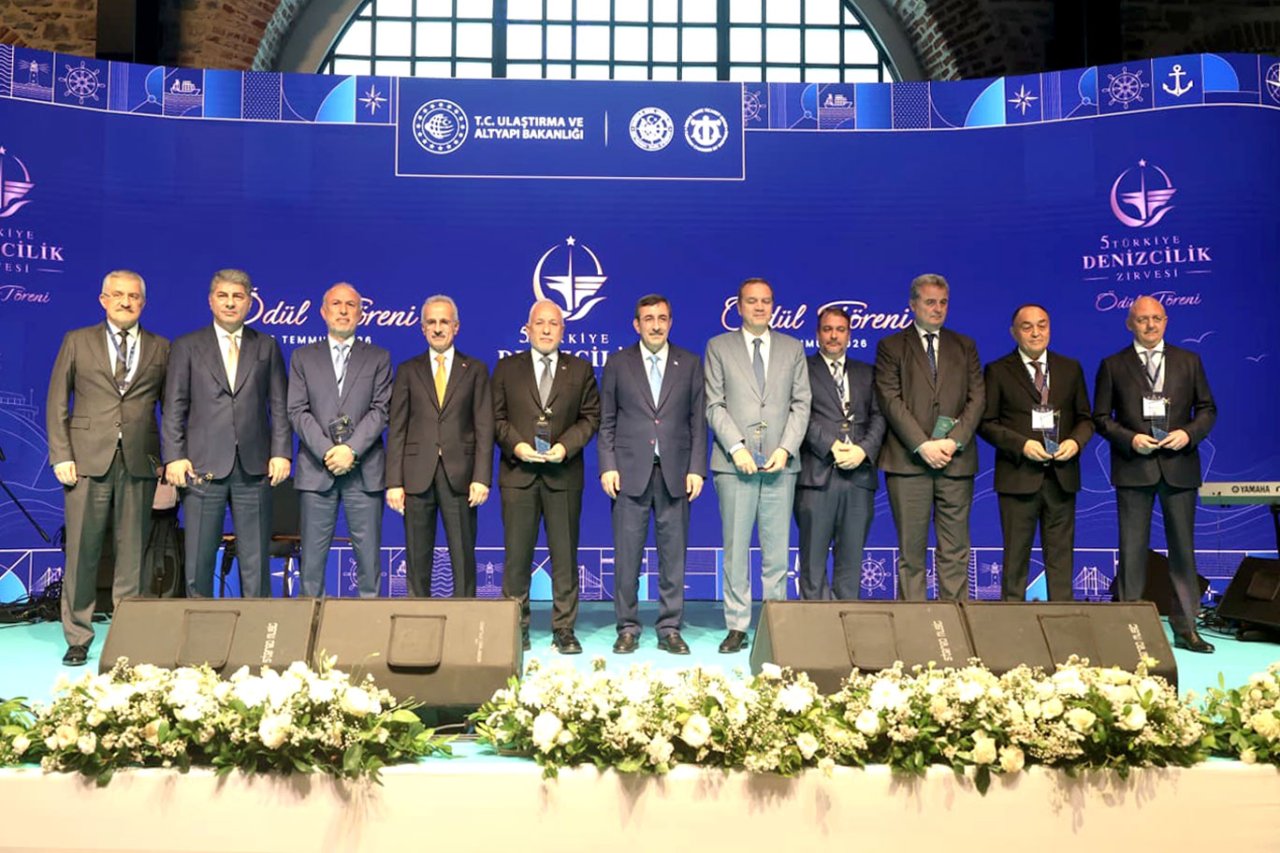 arkas-gemi-insani-istihdaminda-odullendirildi.jpg