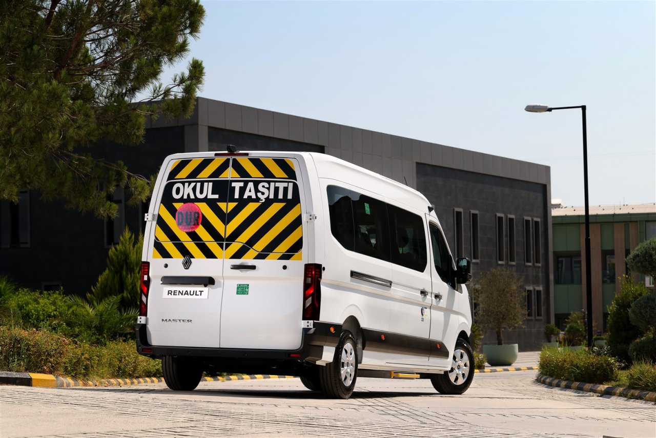 renault-master-kamyonet-12.jpg