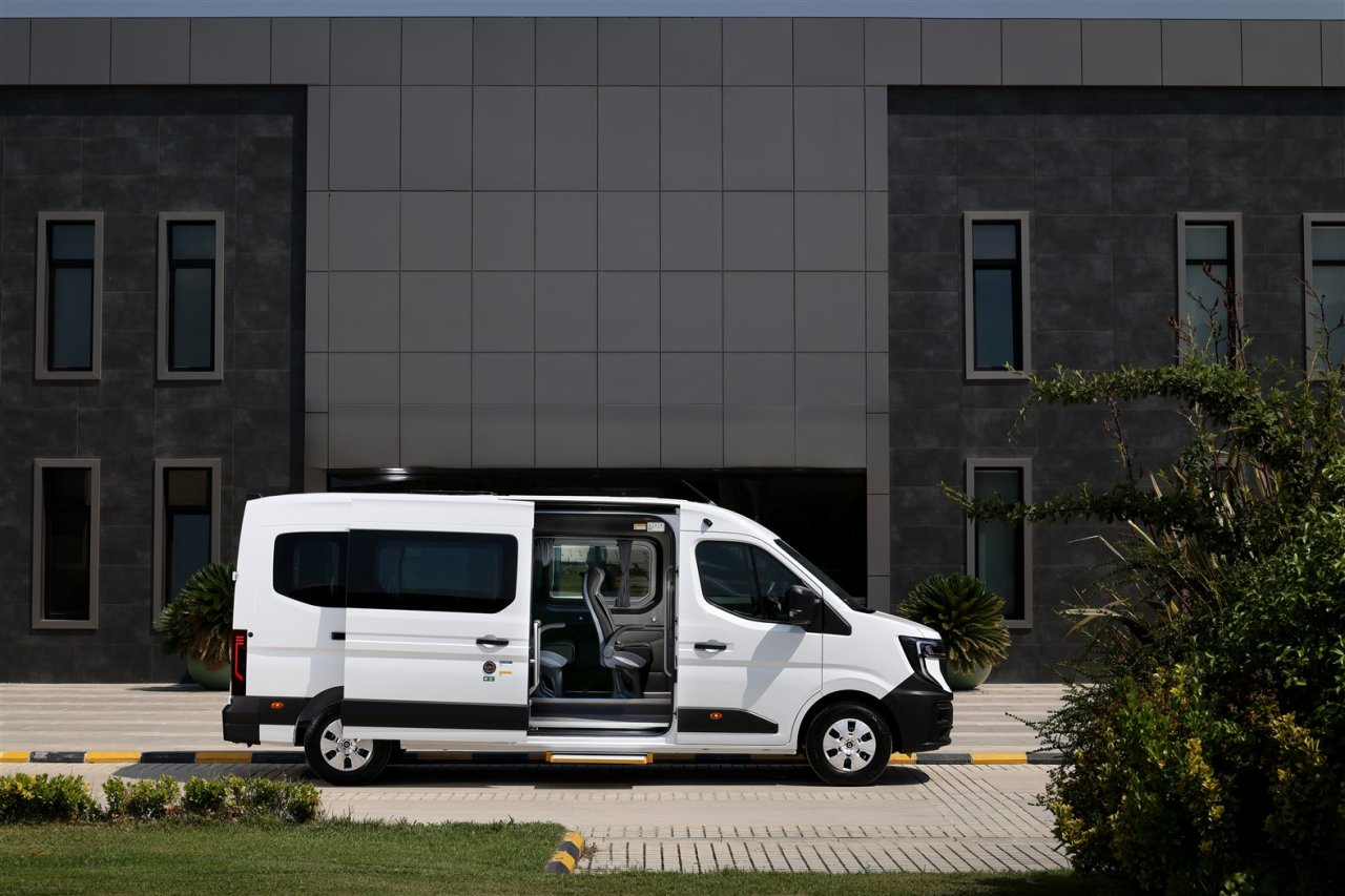 renault-master-kamyonet-13.jpg