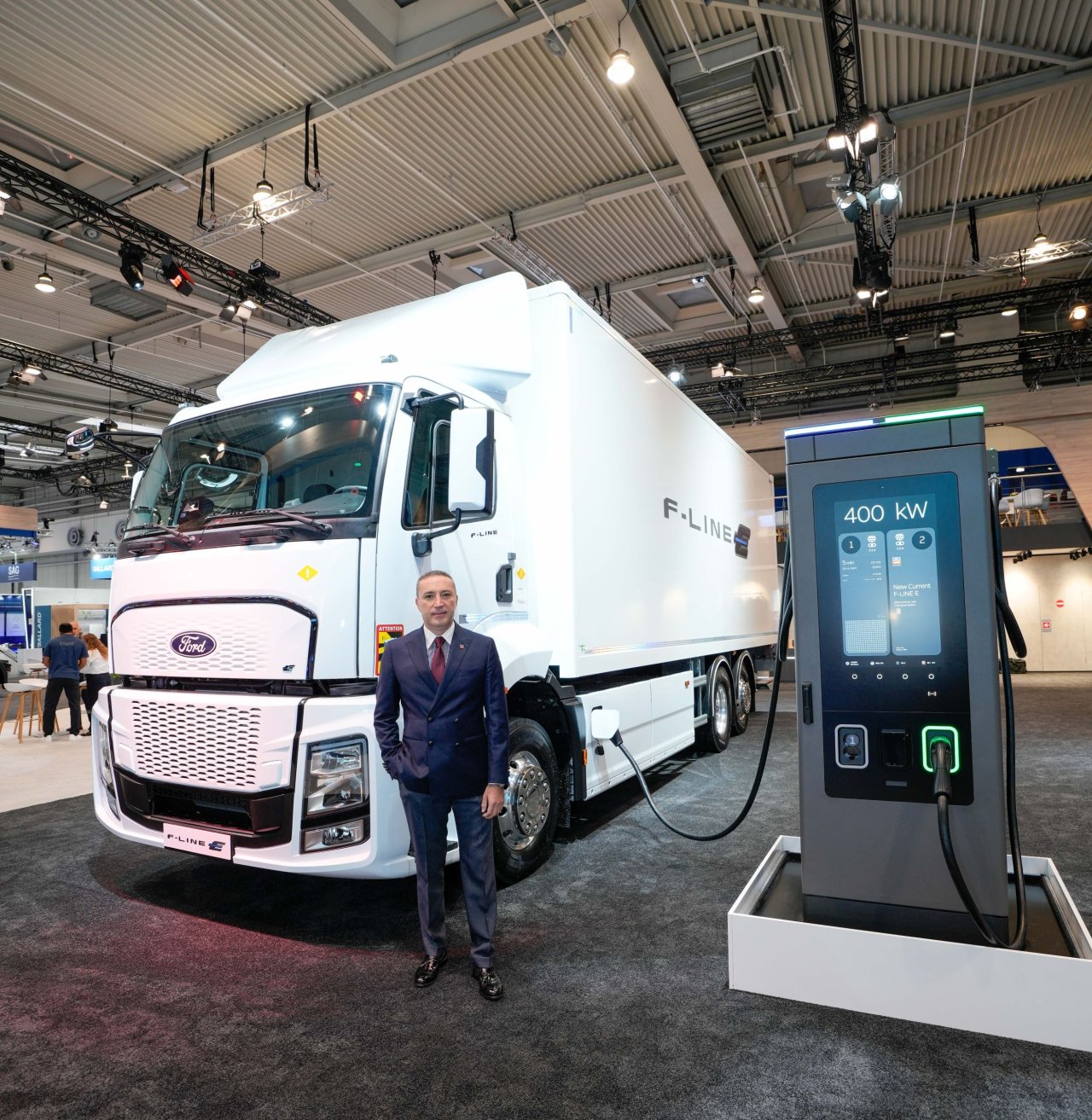 ford-truckstan-sorumlu-genel-mudur-yardimcisi-emrah-duman-f-line-e.jpg