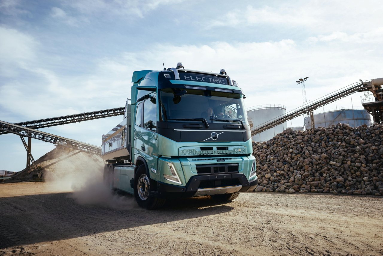 volvo-fmx-electric.jpg