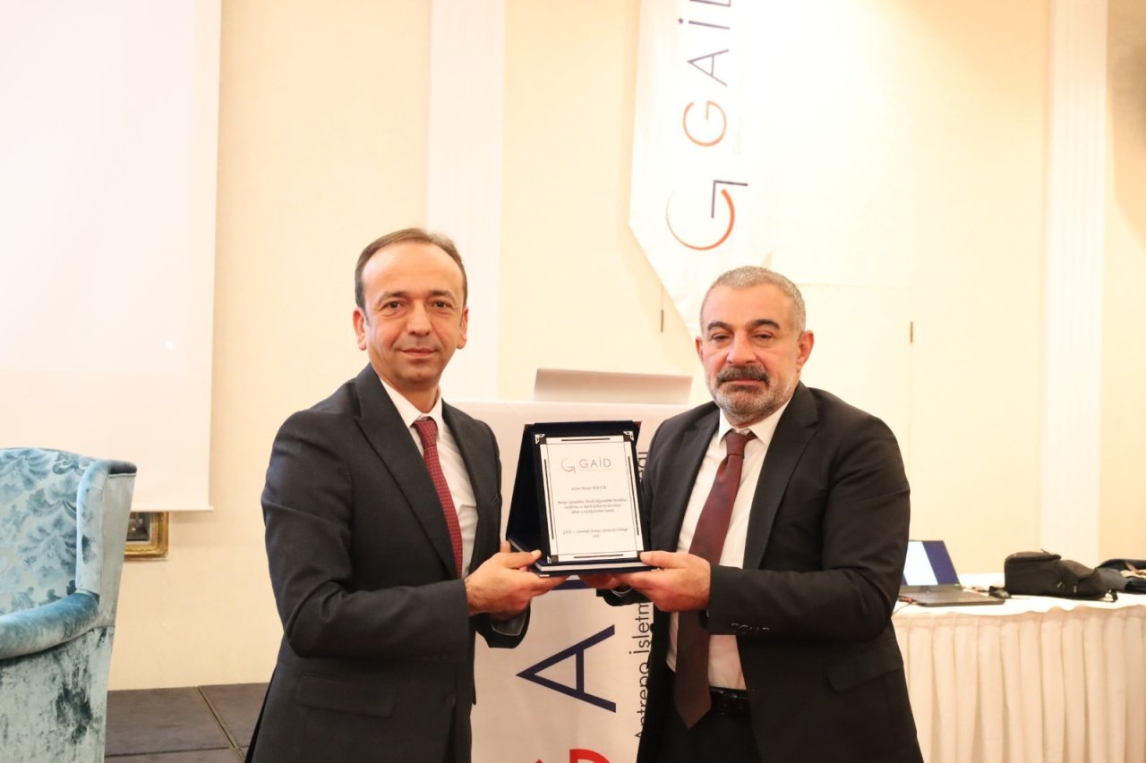 gaid-izmir-seminer-3.jpeg