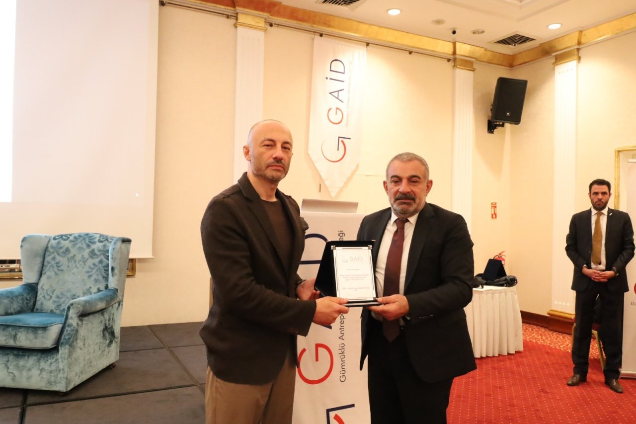 gaid-izmir-seminer-5.jpeg