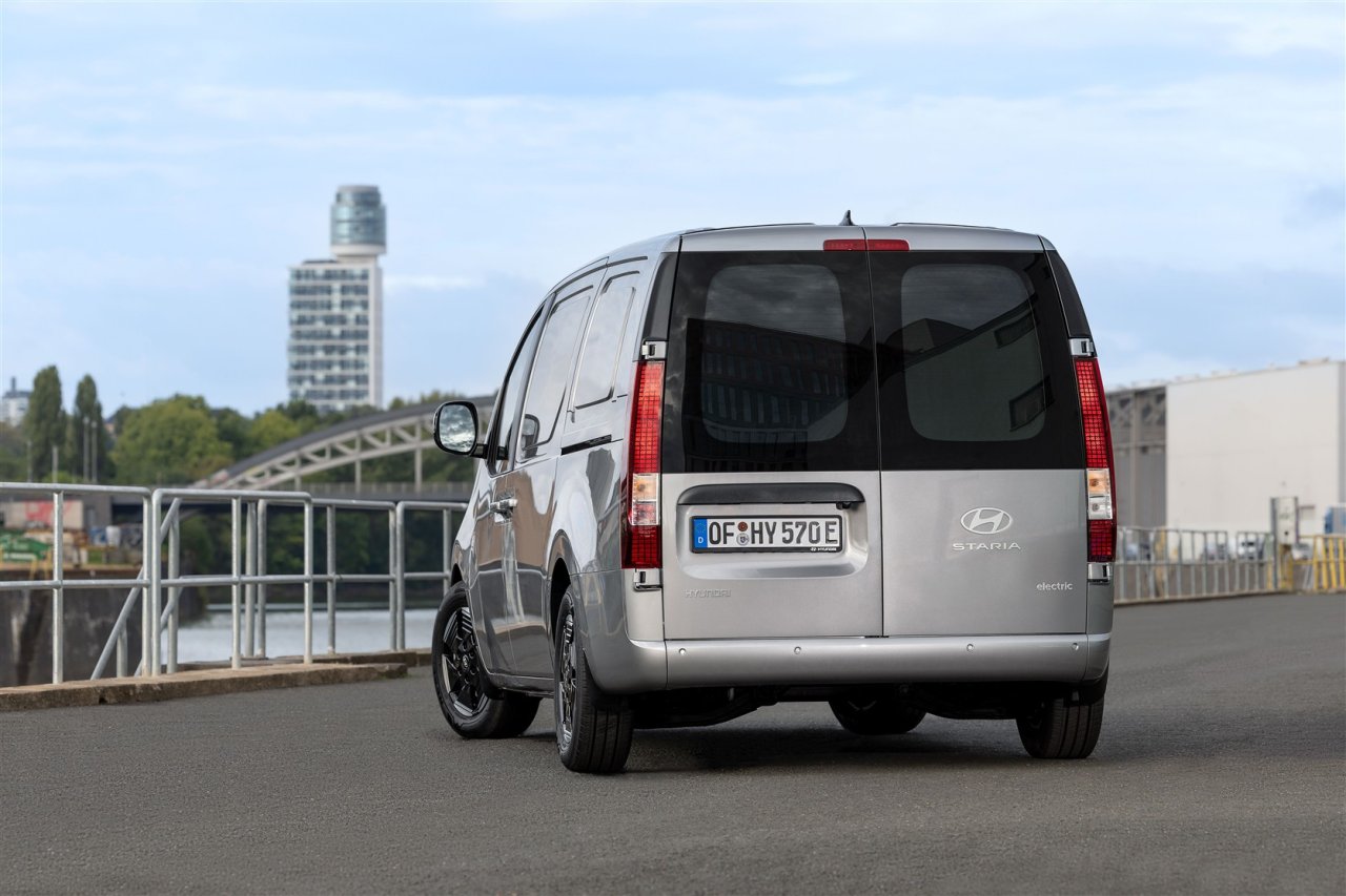 hyundai-staria-cargo-4-1.jpg