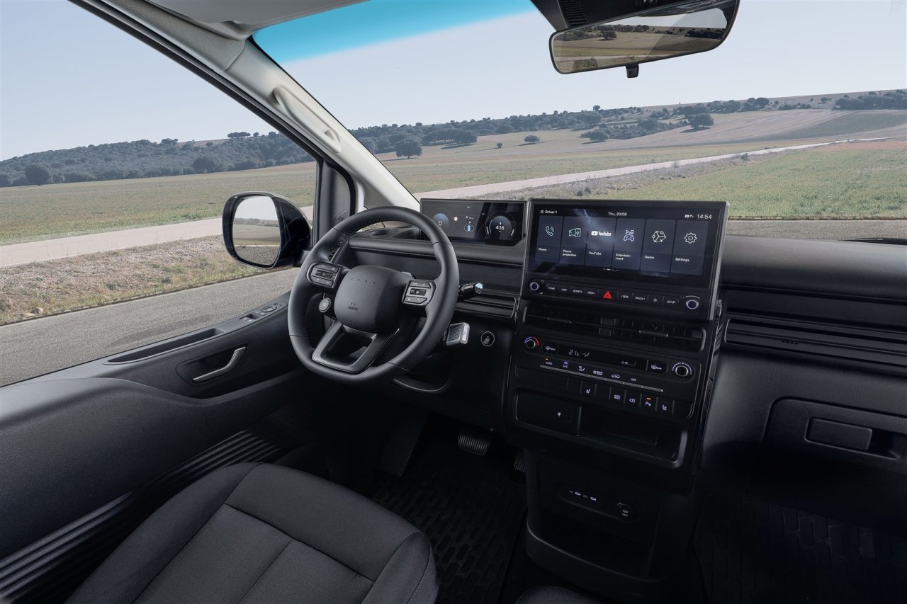 hyundai-staria-cargo-4-3.jpg