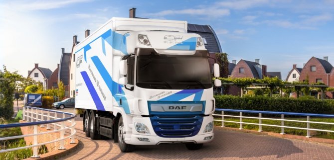 daf_cf_electric_extended_e-range_rigid-small2.jpg