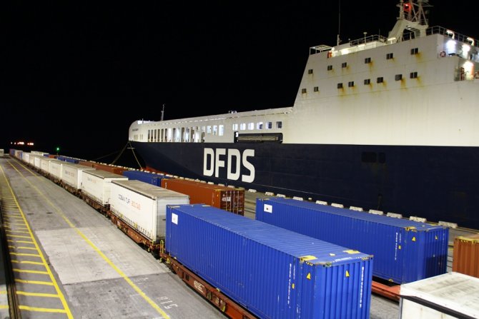 dfds-cobantur-intermodal.jpg