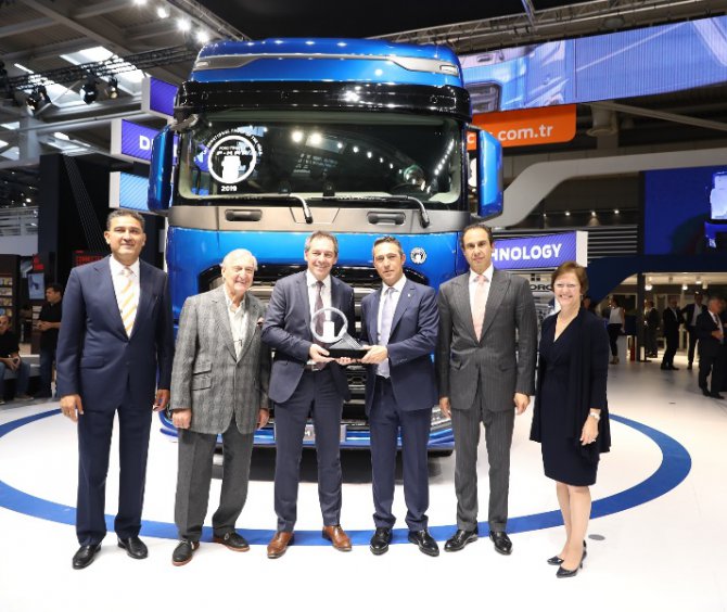 ford_trucks_f_max_hannover_fuar__.jpg