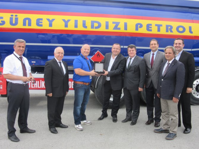 guneyyildizipetrol_teslimat_1.jpg