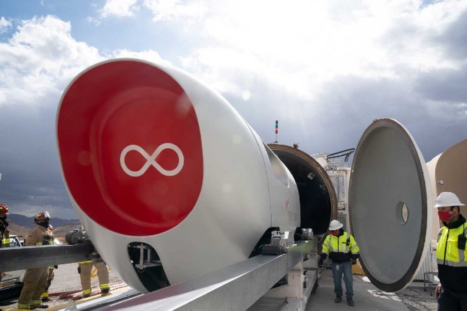 hyperloop3.jpg