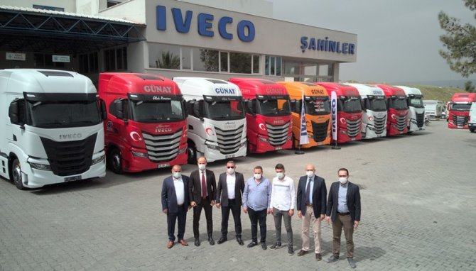 ivecotoplufoto.jpg