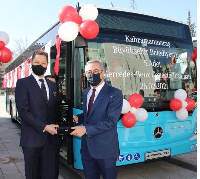 mercedes-benz-conecto-kahramanmaras-belediyesi-teslimat-toreni_1.jpg