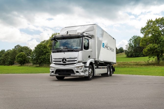 mercedes-benz-eactros-001.jpg