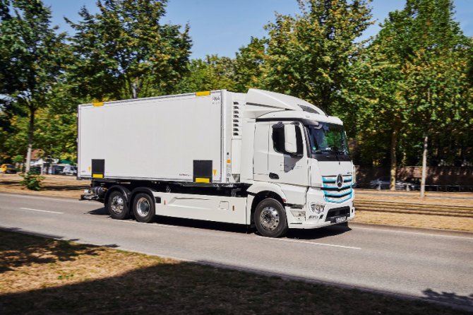 mercedes-benz-eactros-inovasyon-filosu-(2).jpg