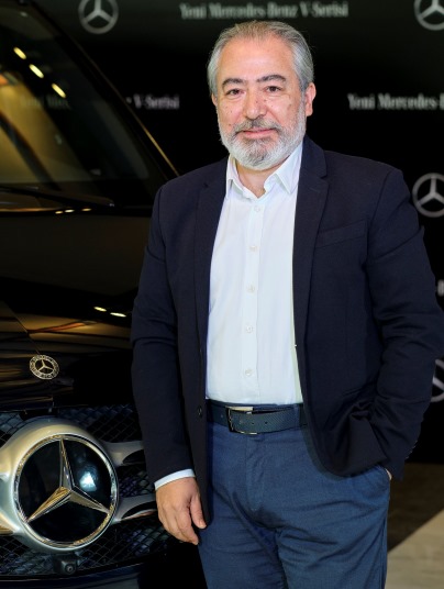 mercedes-benz-hafif-ticari-araclar-urun-grubu-icra-kurulu-uyesi-tufan-akdeniz_01.jpg