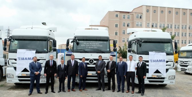 mercedes-benz-turk’ten-hama-oto-kiralama-ve-cevre-hizmetleri-teslimat-toreni-(1).jpg