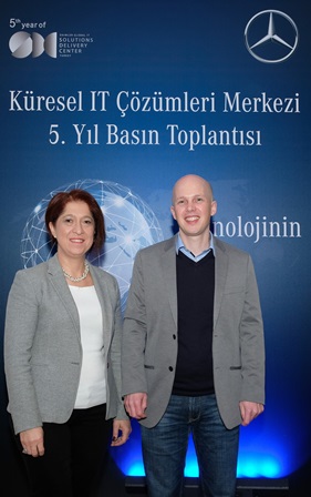 mercedes-benz-turk-kuresel-it-cozumleri-merkezi_5.yil.jpg