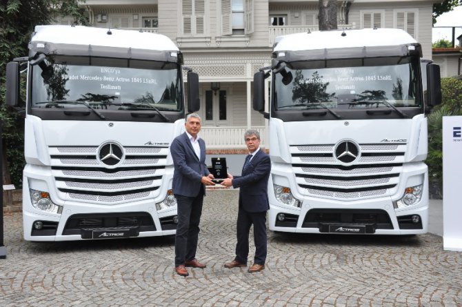 mercedes-benz-turkten-50-adetlik-actros-teslimati_4.jpg