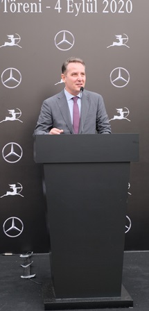 mercedes-benz-turkten-varan-turizme-yilin-teslimati_3.jpg