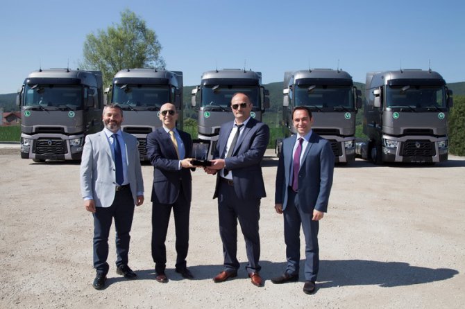 renault-trucks_alibey-uluslararasi-nakliyat_teslimat_gorsel_2.jpg