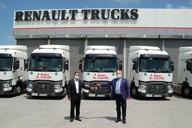 renault_trucks_gu__nes___lojistik_teslimat_go__rseli_2.jpg