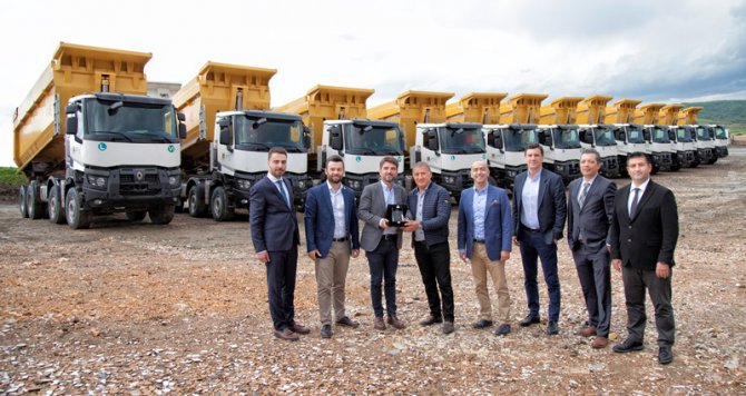 renault_trucks_guvensoy_insaat_teslimat2.jpg