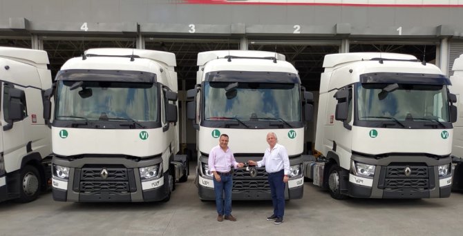 renault_trucks_kare_karayolu_teslimat3.jpg