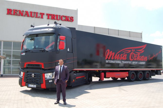 renault_trucks_musa_ozkan_lojistik3.jpg