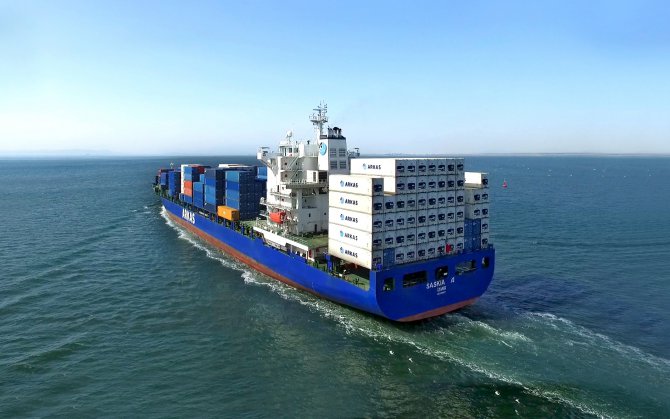 saskia_a.jpg saskia_a.jpg