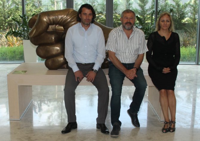 selcuk-onur-diane-arcas-onur-gocmez.jpg