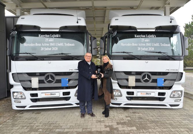 truckstore,-kuzeyhan-lojistik’e-25-adet-mercedes-benz-actros-teslim-etti-(2).jpg