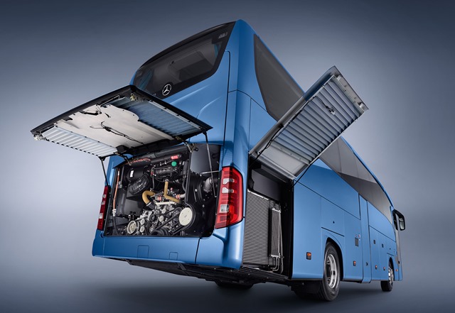 yeni-mercedes-benz-travego-(12).jpg