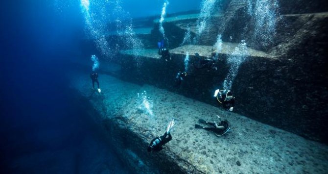 yonaguni-aniti.jpeg